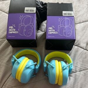 Kids Safety Earmuffs in Turquoise and Neon Yellow